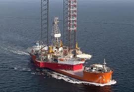 Naufrage d une plate-forme pétrolière russe 49 personnes toujours portées disparues